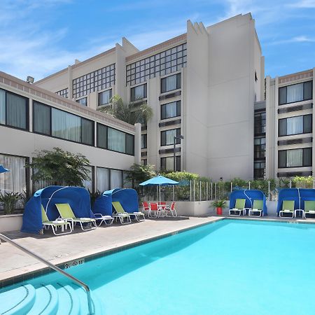 Holiday Inn Hotel & Suites Anaheim By Ihg Екстериор снимка