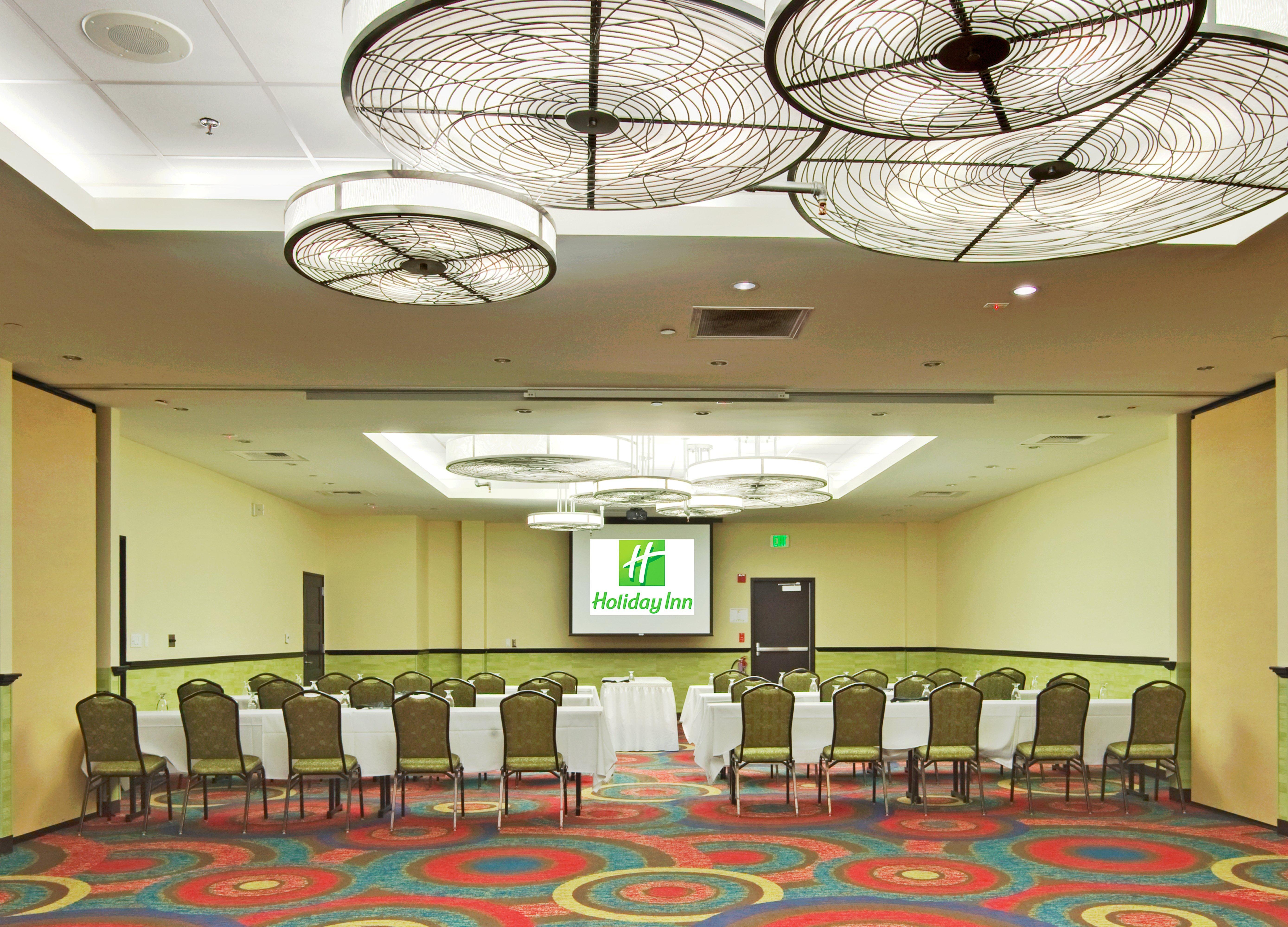 Holiday Inn Hotel & Suites Anaheim By Ihg Екстериор снимка