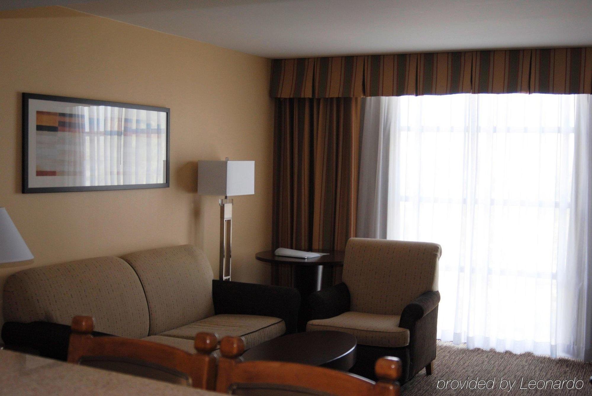 Holiday Inn Hotel & Suites Anaheim By Ihg Екстериор снимка